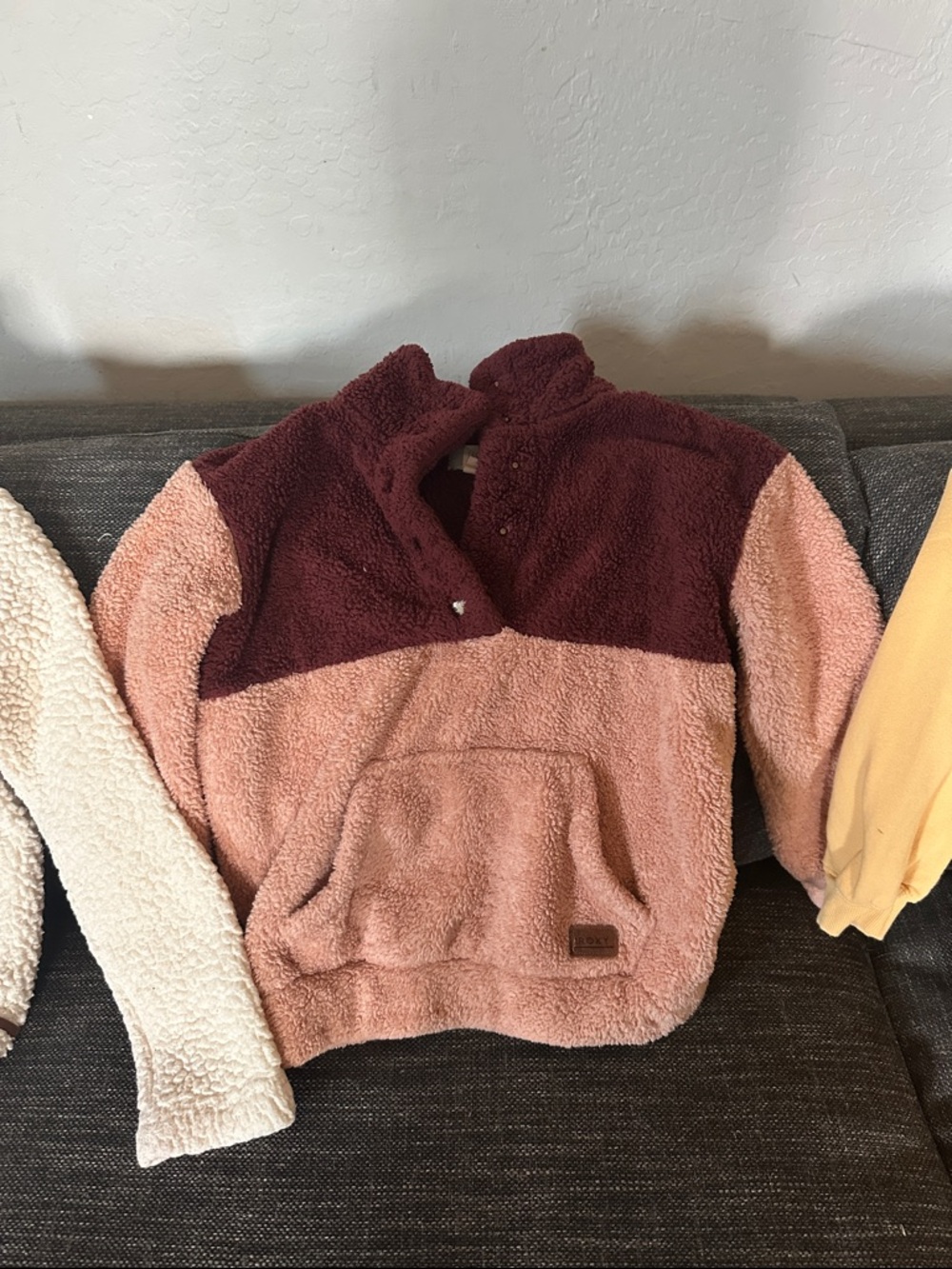 Girls Billabong and Roxy jackets - Picture 2 of 5